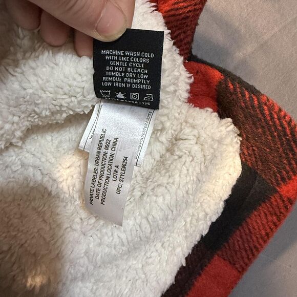 NWT Urban Republic Toddler Boys 2T Red Black Plaid Sherpa Lined Hooded Coat - Picture 8 of 15